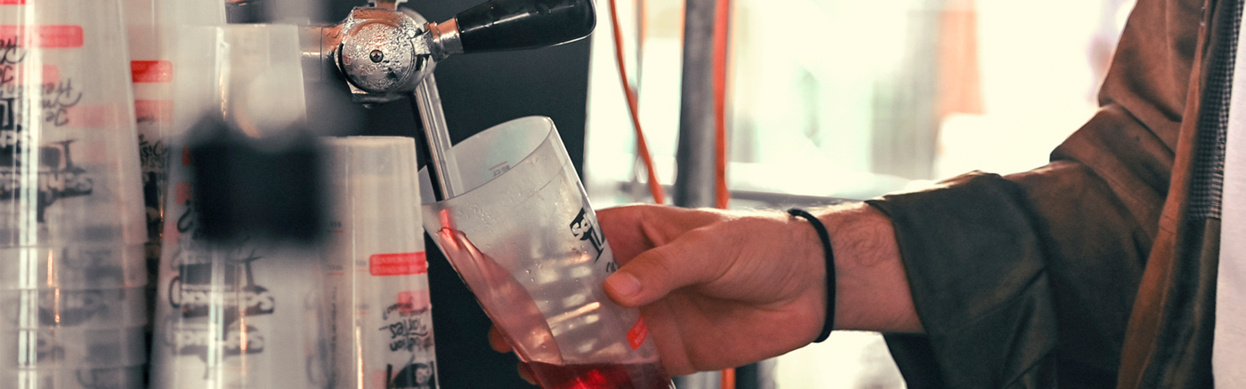 Organiser une soirée Après-Ski : les équipements indispensables